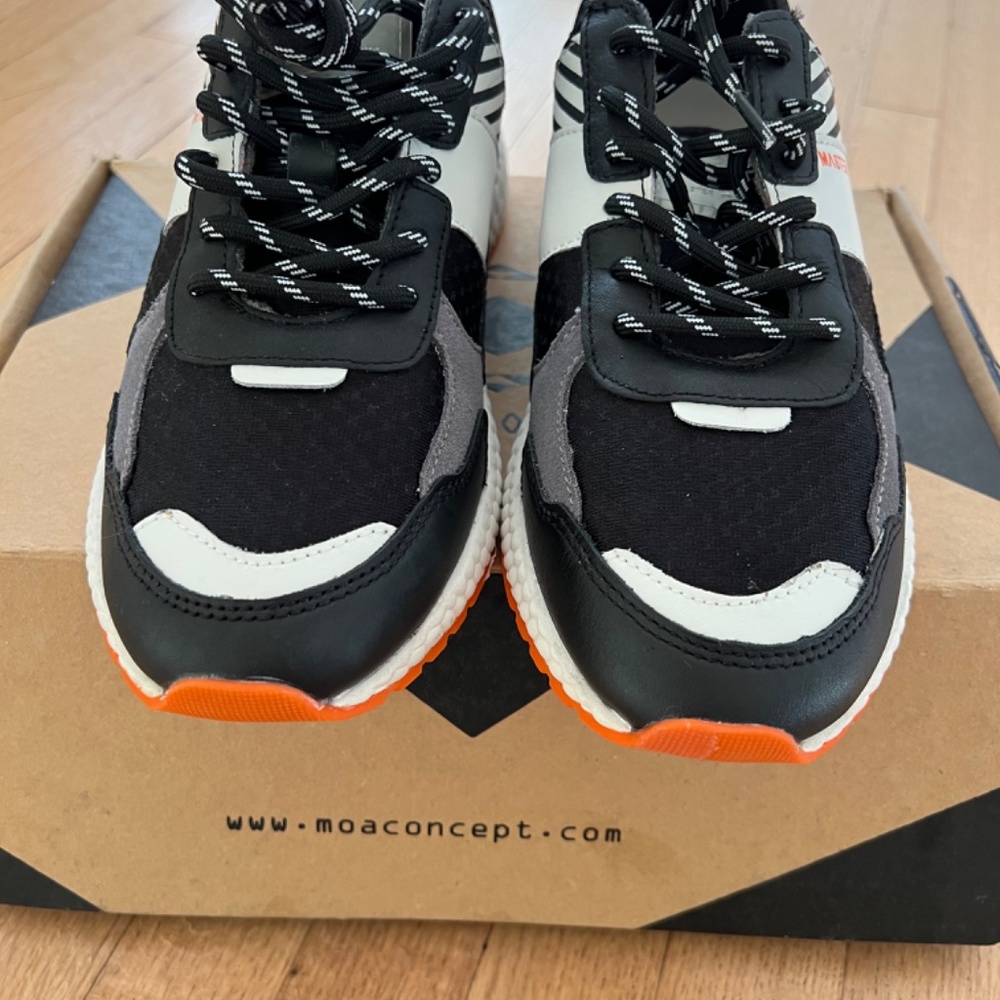 Sneakers.NEW - Picture 3 of 7